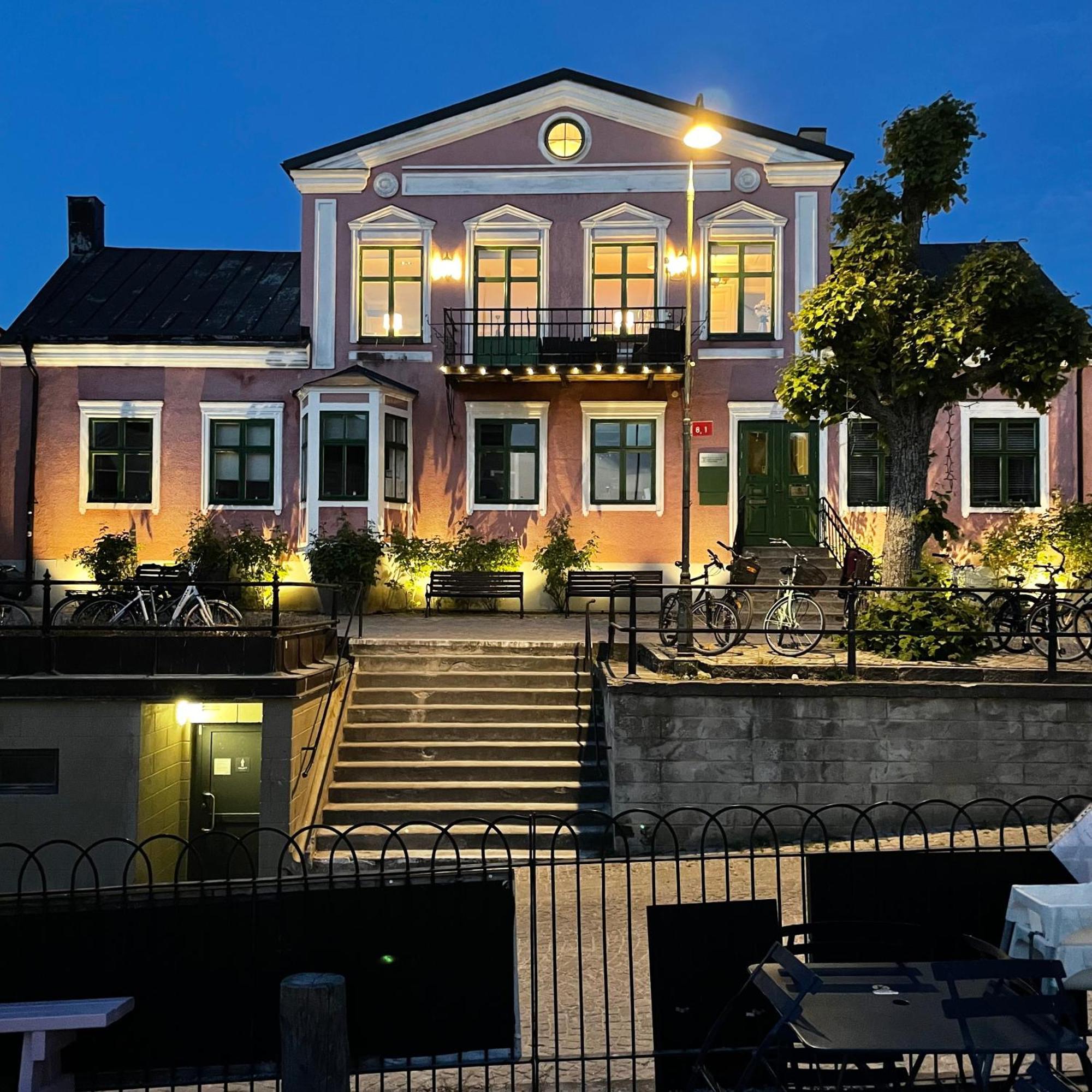 Adelsgatan Apartments Visby Innerstad Exterior photo