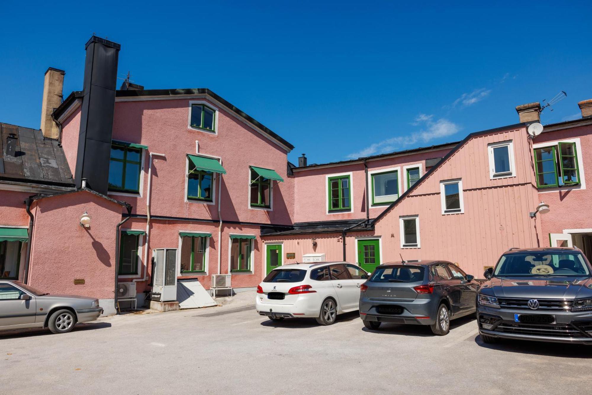 Adelsgatan Apartments Visby Innerstad Exterior photo